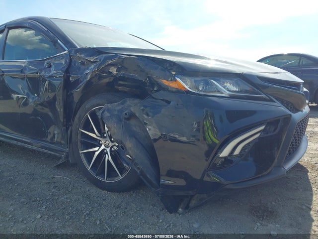 صورة 6 لـ 2018 Toyota CAMRY SE