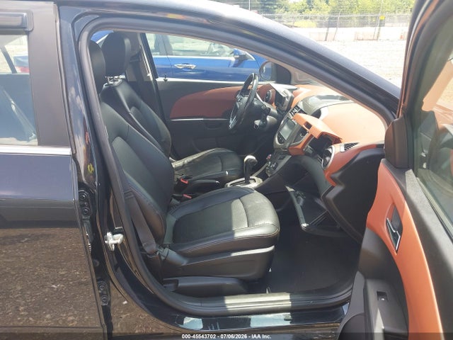 2014 Chevrolet SONIC LTZ AUTO 照片 5