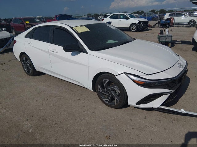 2025 HYUNDAI ELANTRA SEL SPORT