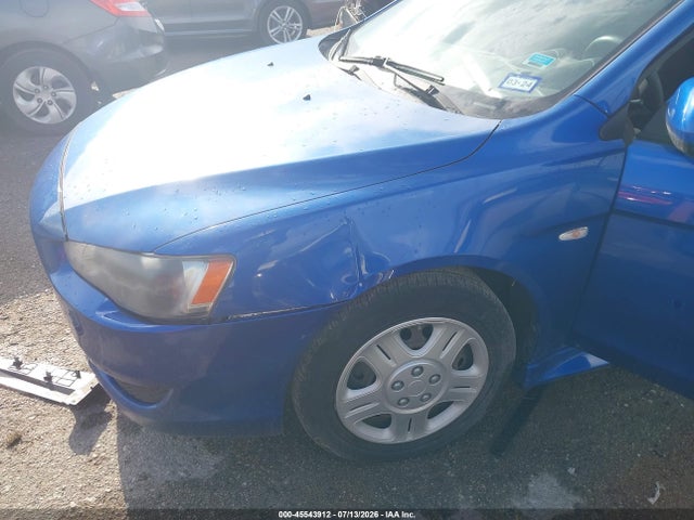 صورة 6 لـ 2011 Mitsubishi LANCER ES