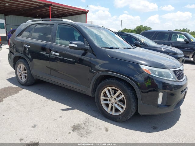 2015 KIA SORENTO LX