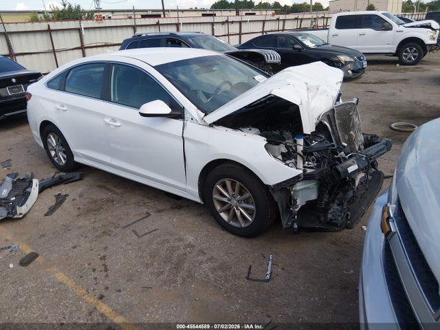 2019 HYUNDAI SONATA SE