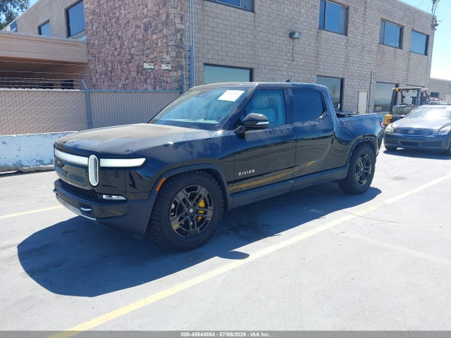 2023 Rivian R1T ADVENTURE QUAD MOTOR LARGE PACK photo 2