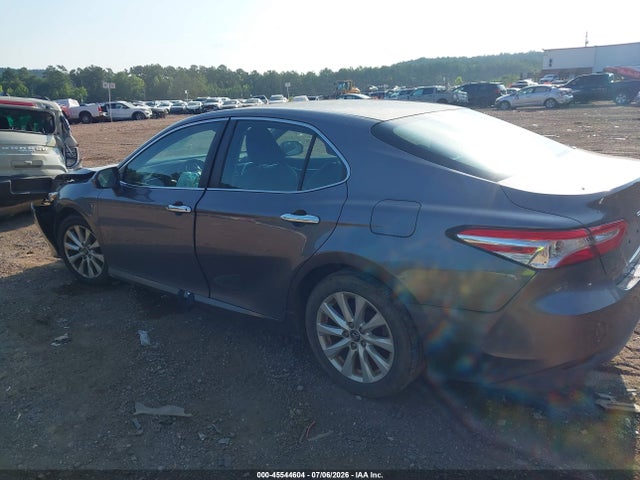 2018 Toyota CAMRY LE 照片 3