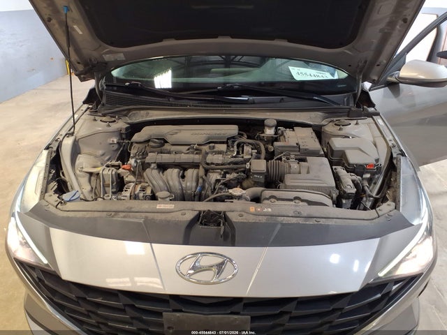 صورة 10 لـ 2023 Hyundai ELANTRA SE