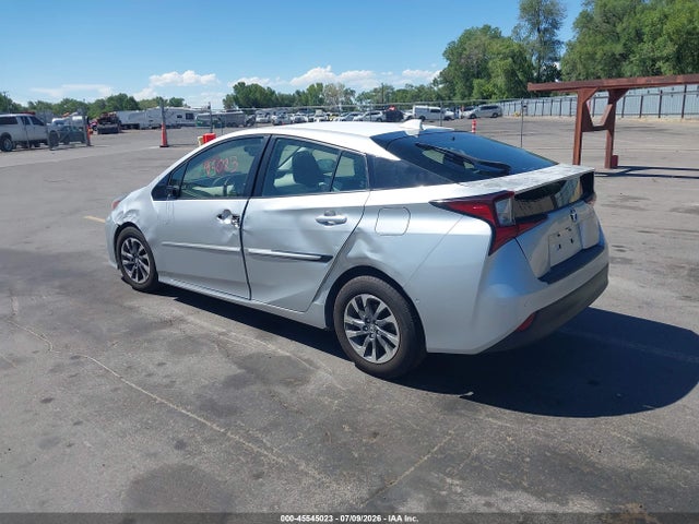 صورة 3 لـ 2020 Toyota PRIUS XLE