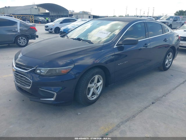 2016 Chevrolet MALIBU LS photo 2