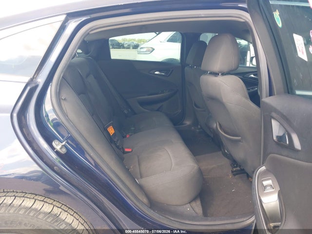 2016 Chevrolet MALIBU LS photo 8