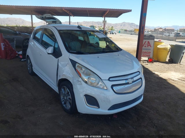 2015 Chevrolet SPARK EV 1LT — фото 1