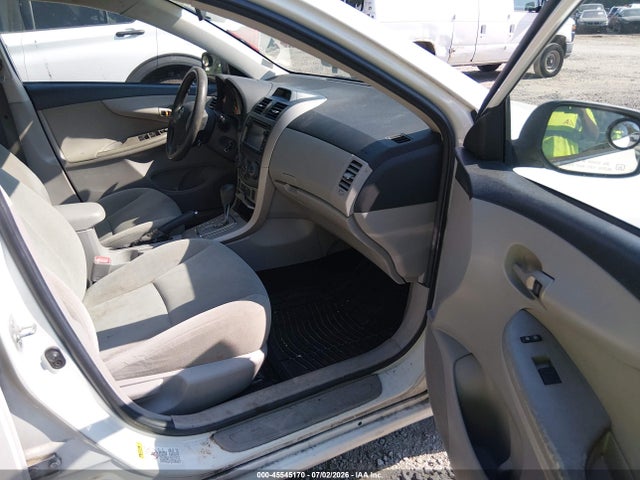 2013 Toyota COROLLA LE 照片 5