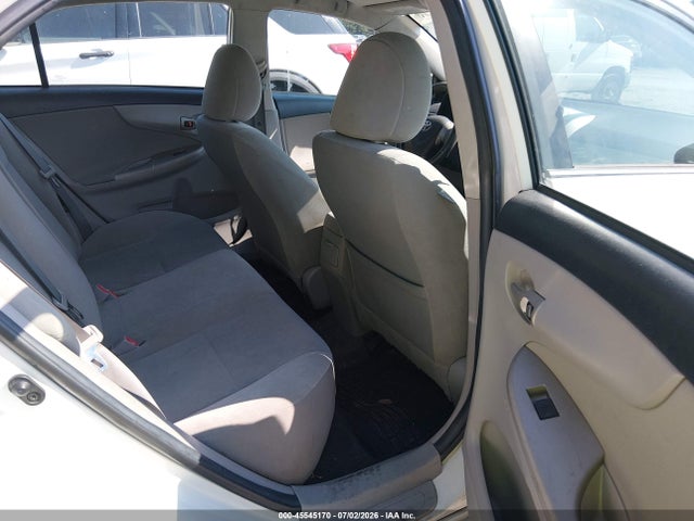 2013 Toyota COROLLA LE 照片 8