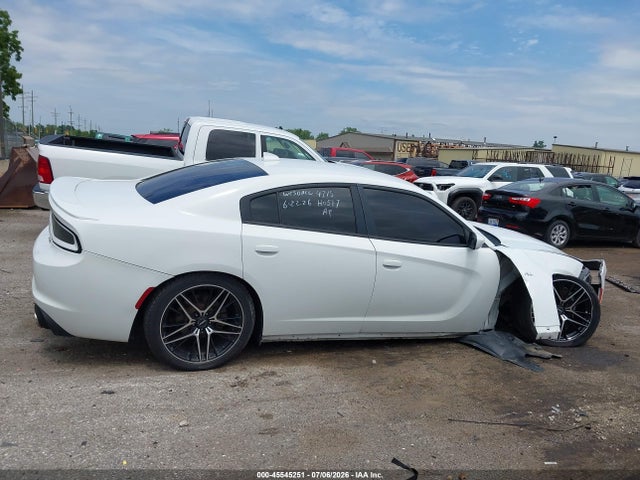 2015 Dodge CHARGER R/T — миниатюра 13