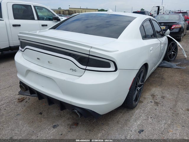 صورة 4 لـ 2015 Dodge CHARGER R/T