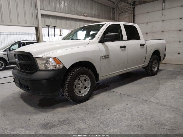 صورة 2 لـ 2018 RAM 1500 TRADESMAN 4X4 5'7 BOX