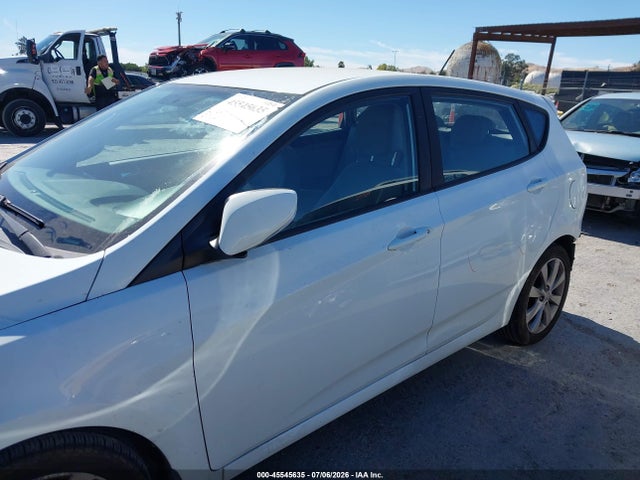 2013 Hyundai ACCENT SE 缩略图 15