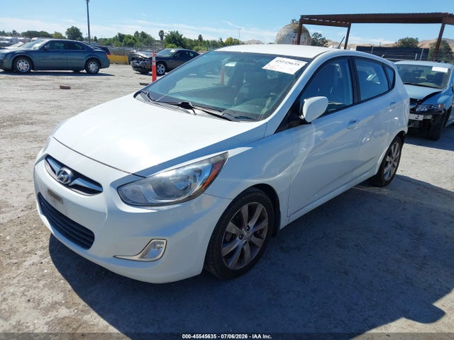 صورة 2 لـ 2013 Hyundai ACCENT SE