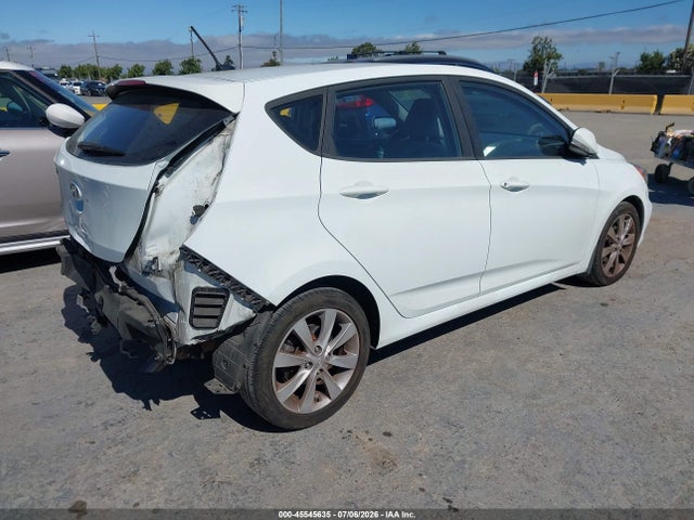 صورة 4 لـ 2013 Hyundai ACCENT SE