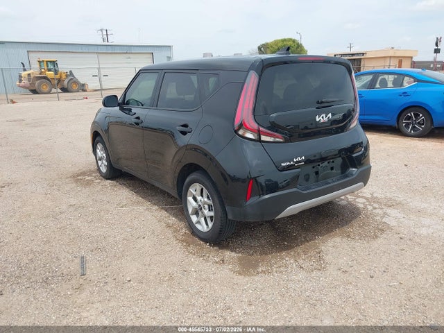 2025 KIA SOUL LX photo 3