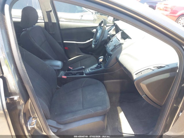 صورة 5 لـ 2016 FORD FOCUS SE