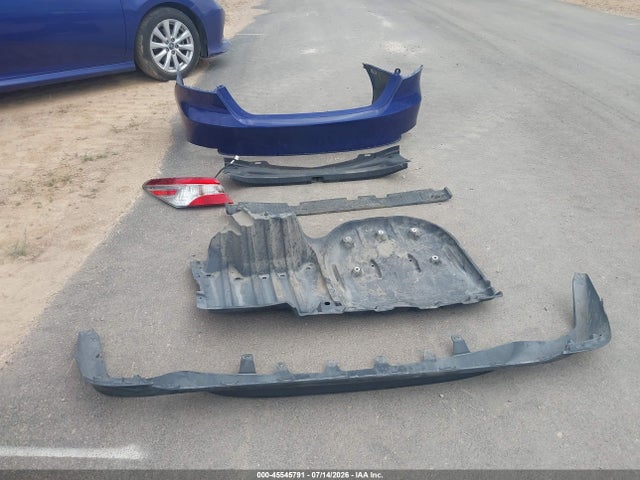 صورة مصغرة 12 لـ 2018 Toyota CAMRY LE