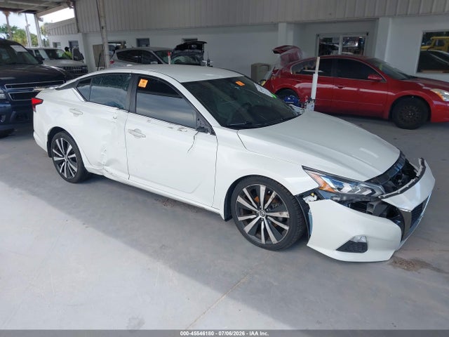 2022 NISSAN ALTIMA SR FWD