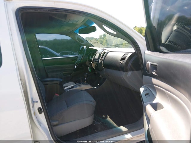 صورة 5 لـ 2013 Toyota TACOMA BASE V6