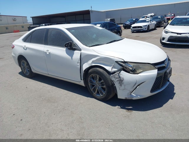2017 TOYOTA CAMRY SE