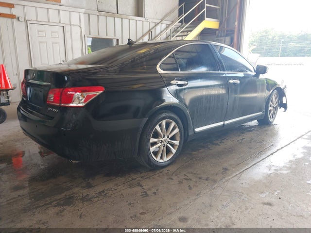 2010 Lexus ES 350 photo 4
