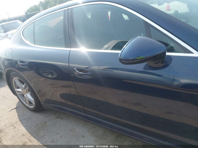 2010 Porsche PANAMERA 4S — миниатюра 13