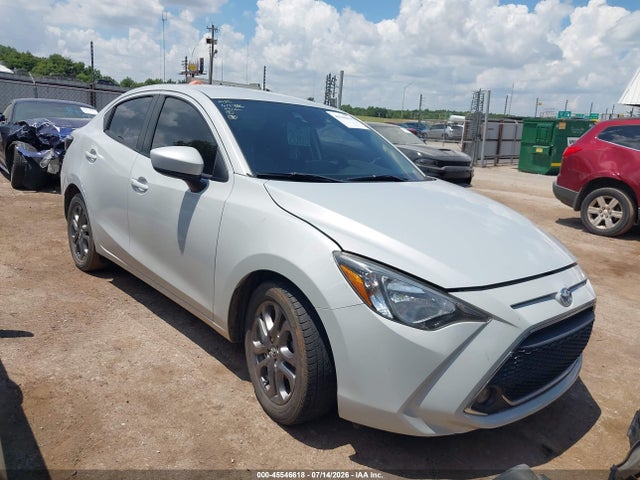 2020 TOYOTA YARIS LE