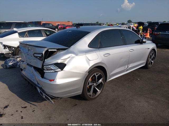 2020 Volkswagen PASSAT 2.0T R-LINE — фото 4