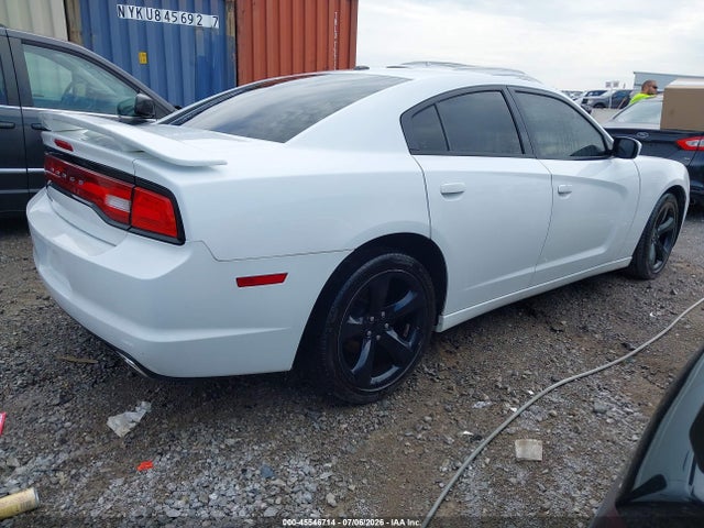 2014 Dodge CHARGER SXT — фото 4
