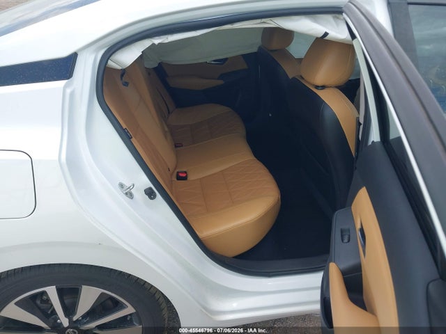 2023 NISSAN SENTRA SV XTRONIC CVT 8