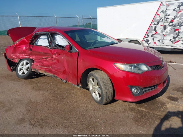 2013 TOYOTA CAMRY SE