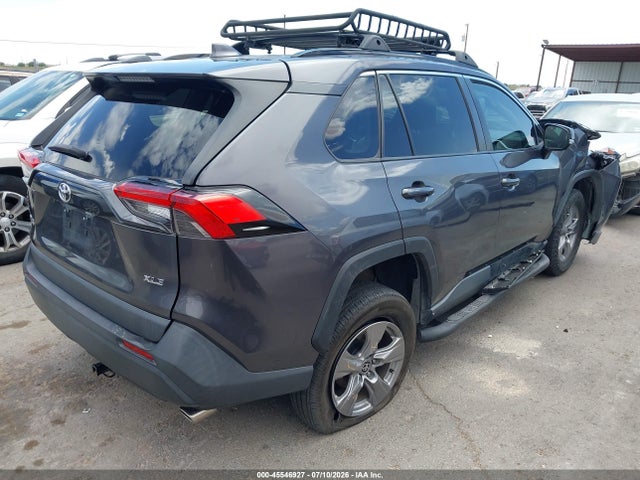2022 TOYOTA RAV4 XLE 4