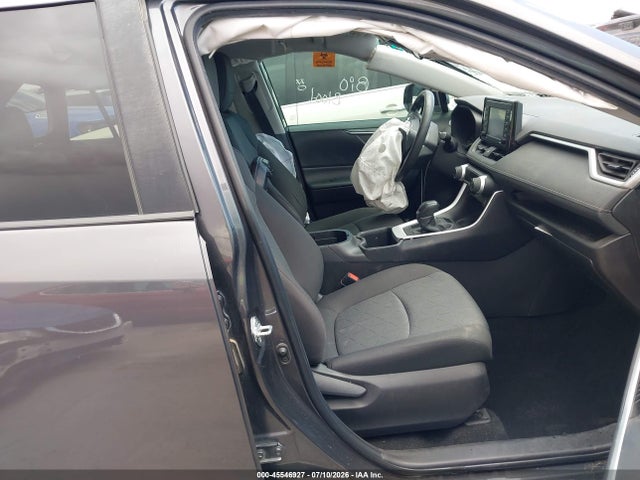 2022 TOYOTA RAV4 XLE 5