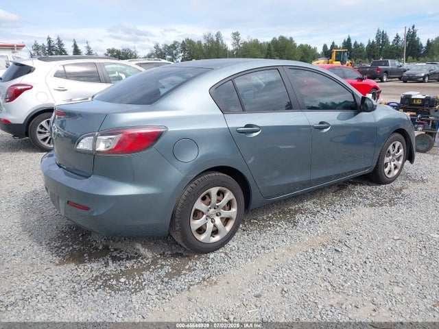 2013 Mazda MAZDA3 I SV 照片 4