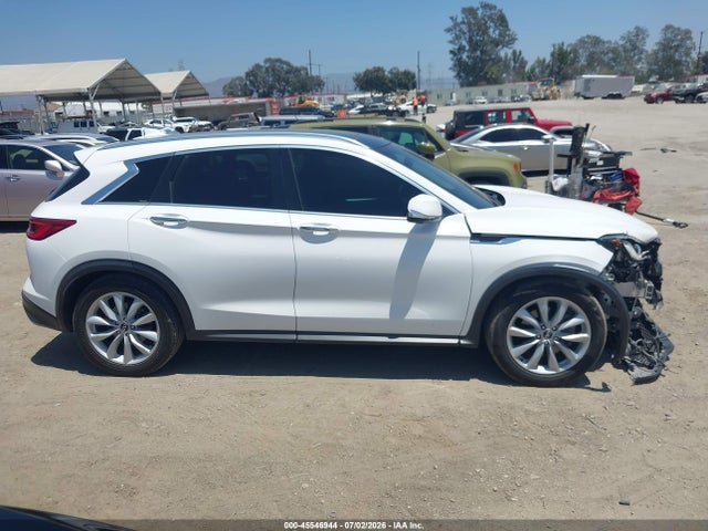 2019 INFINITI QX50 ESSENTIAL 13