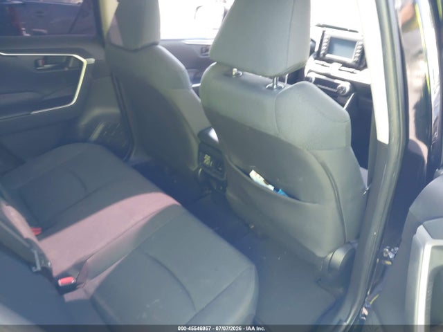 2020 TOYOTA RAV4 HYBRID LE 8