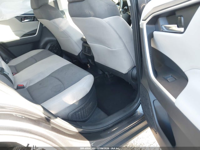 2024 TOYOTA RAV4 HYBRID XLE 8