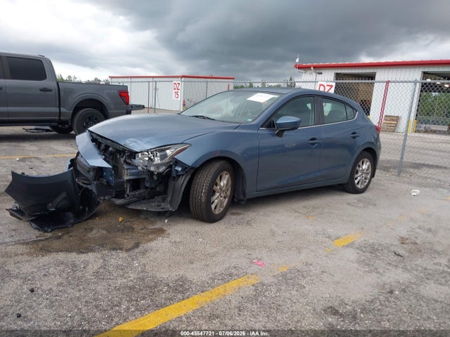 صورة 2 لـ 2016 Mazda MAZDA3 I TOURING