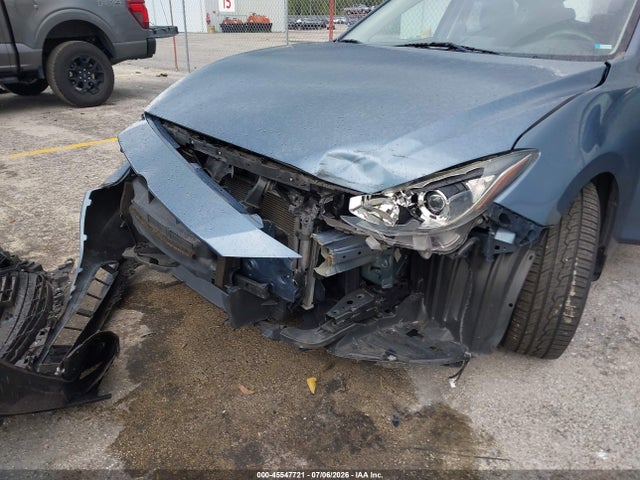 صورة 6 لـ 2016 Mazda MAZDA3 I TOURING