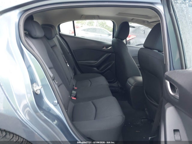 صورة 8 لـ 2016 Mazda MAZDA3 I TOURING