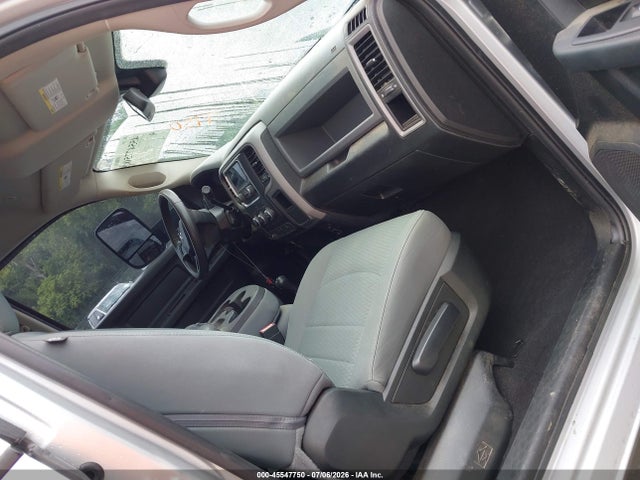 صورة 5 لـ 2018 RAM 2500 TRADESMAN 4X4 6'4 BOX