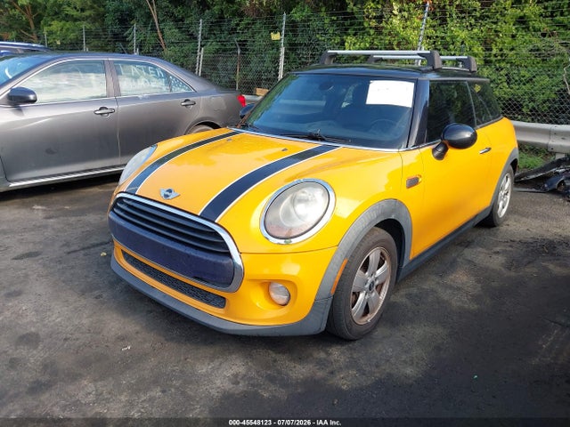 2017 MINI HARDTOP COOPER photo 2