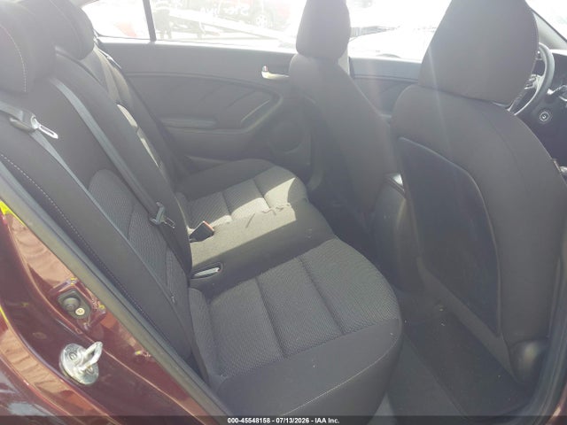 2017 KIA FORTE LX — фото 8