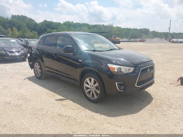 2015 MITSUBISHI OUT ES