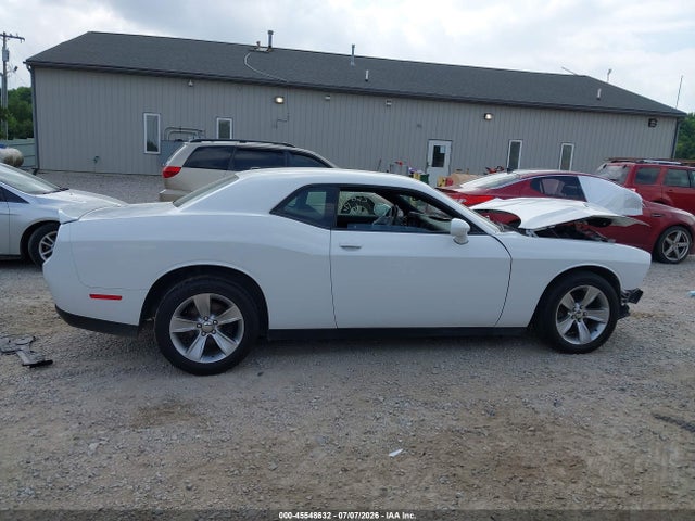 2021 Dodge CHALLENGER SXT — миниатюра 14