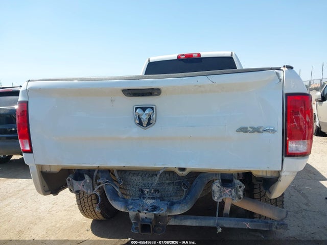 صورة 17 لـ 2018 RAM 2500 TRADESMAN 4X4 8' BOX
