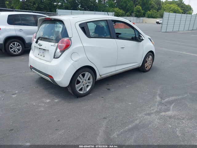2015 Chevrolet SPARK 1LT CVT — фото 4